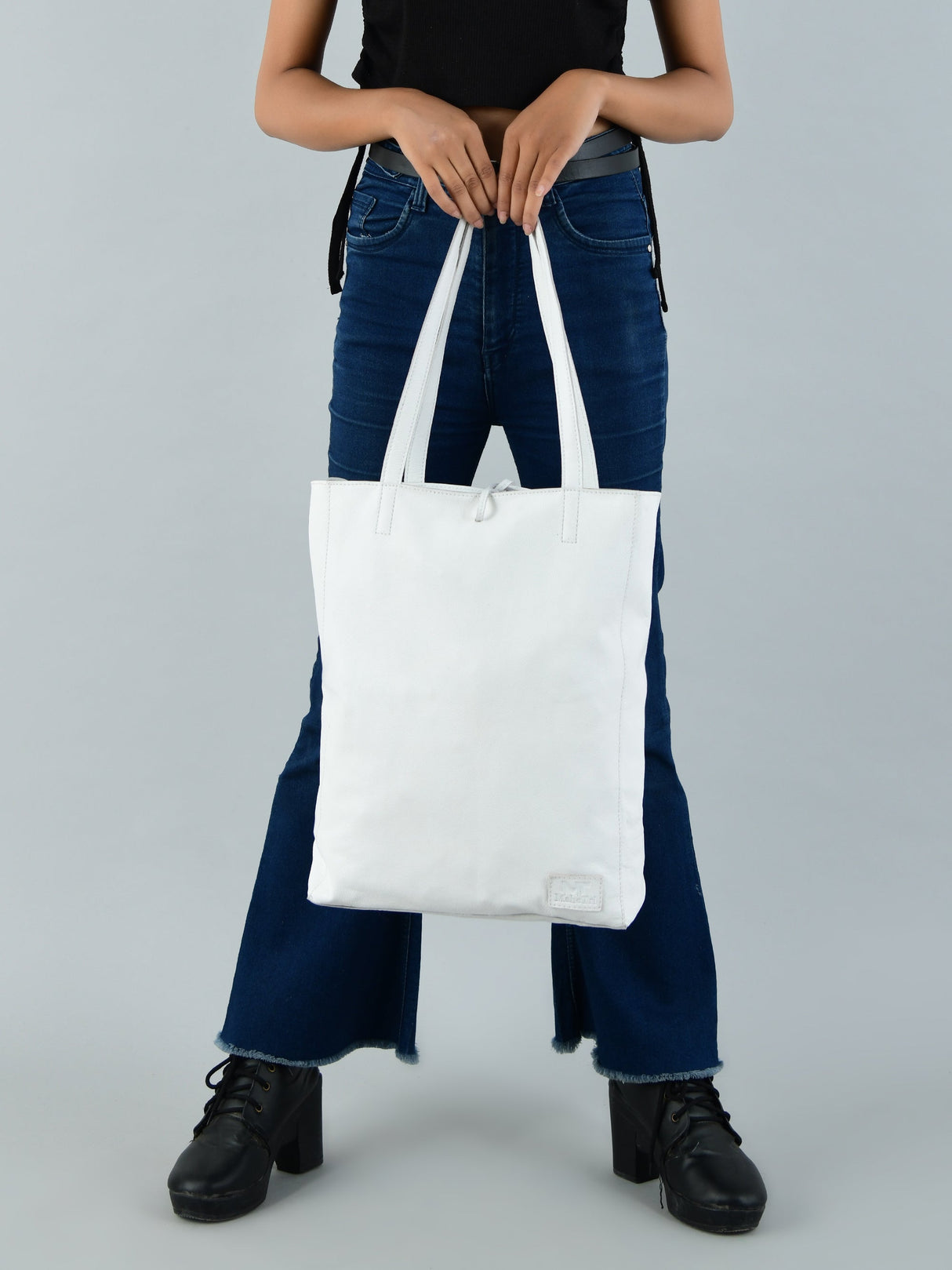 Bolso tote de hombro de cuero blanco