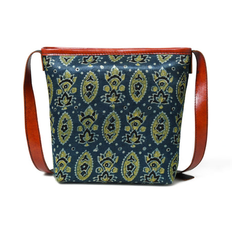 Bolso tote de cuero Ajrakh Heritage