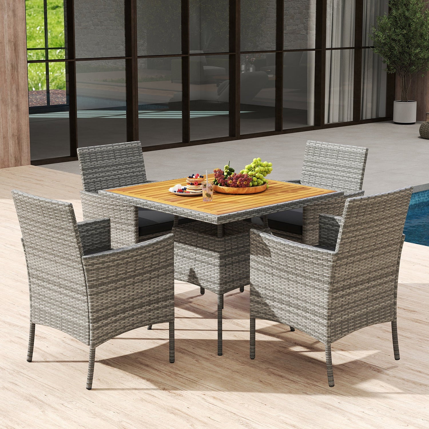 Juego de comedor de patio de mimbre PE de 5 piezas con mesa y sillas de madera de acacia para exteriores-Negro