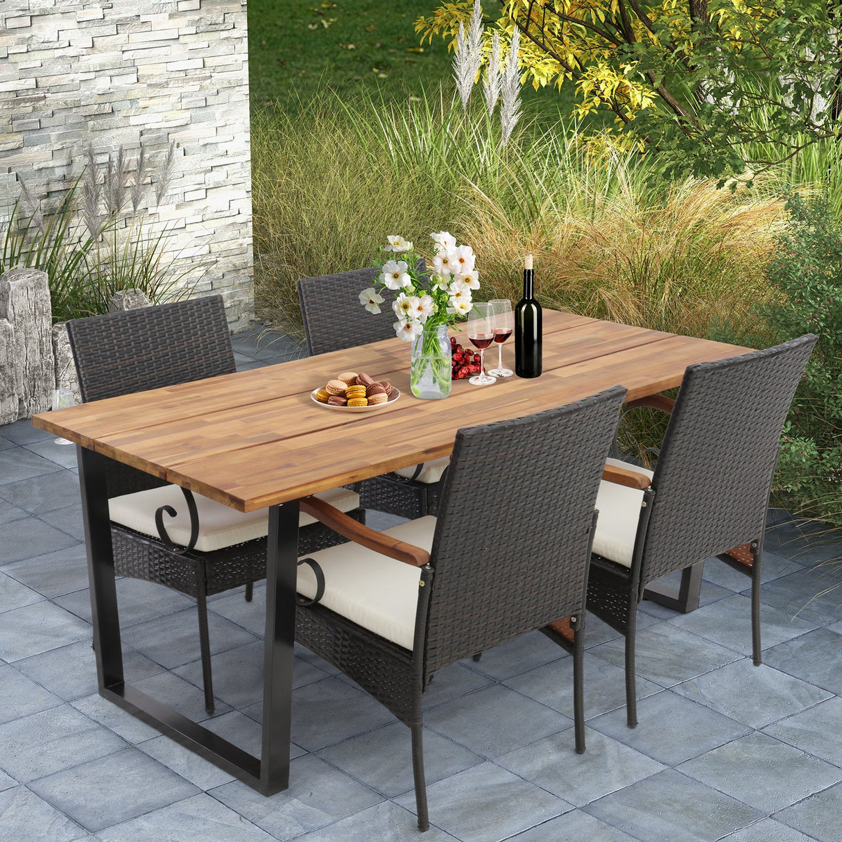 Juego de comedor de ratán para patio de 5 piezas con orificio para sombrilla para jardín junto a la piscina
