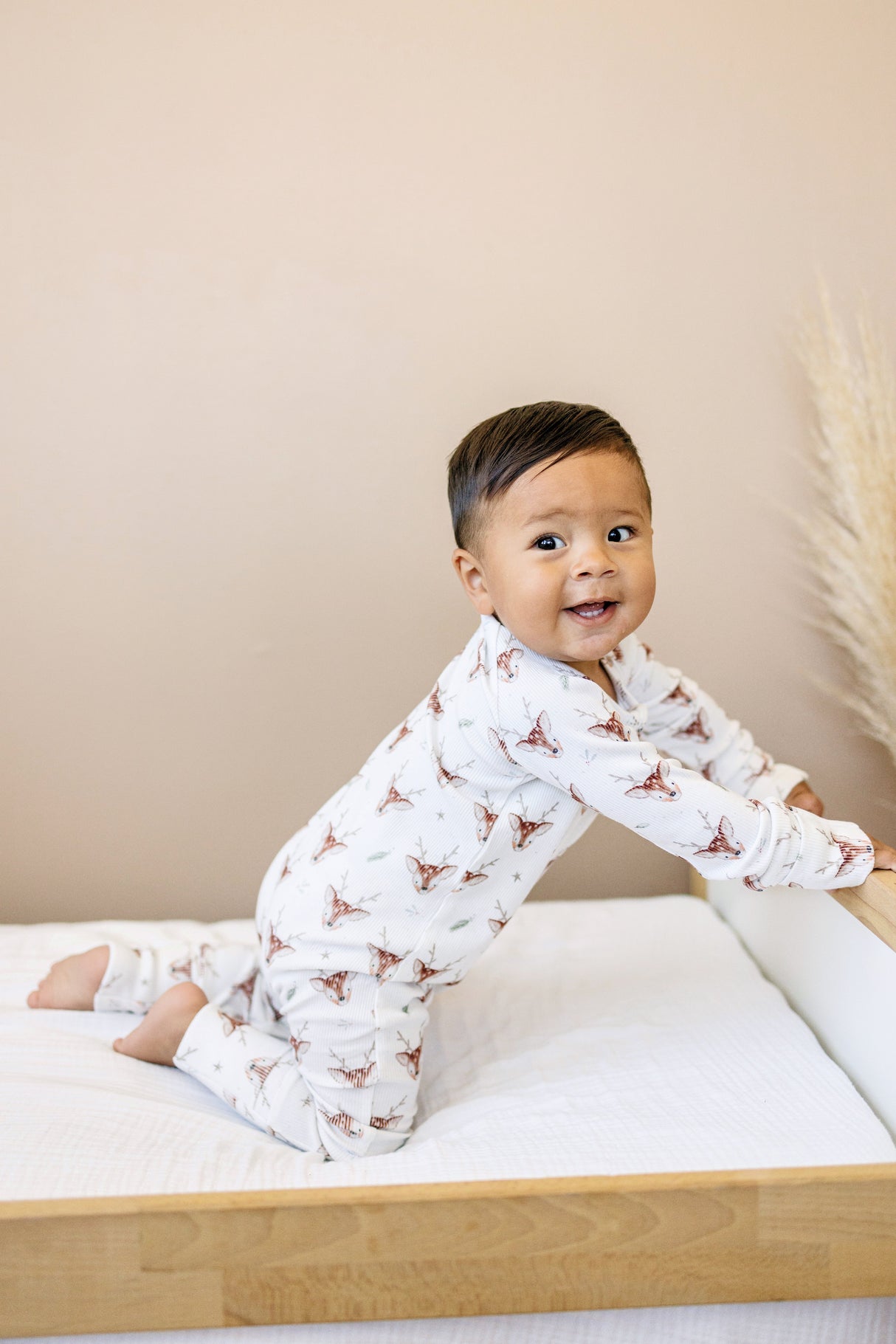 Pijama con cremallera de bambú acanalado Reindeer Games *Queda talla RN a 3/6m