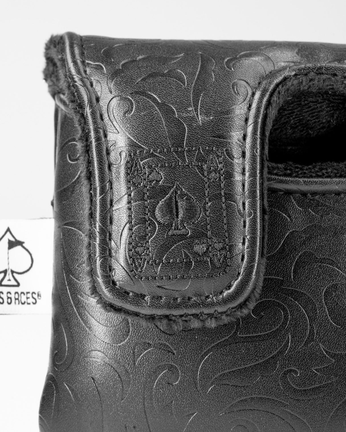 Funda para putter de mazo con eje central Blackout As de Picas