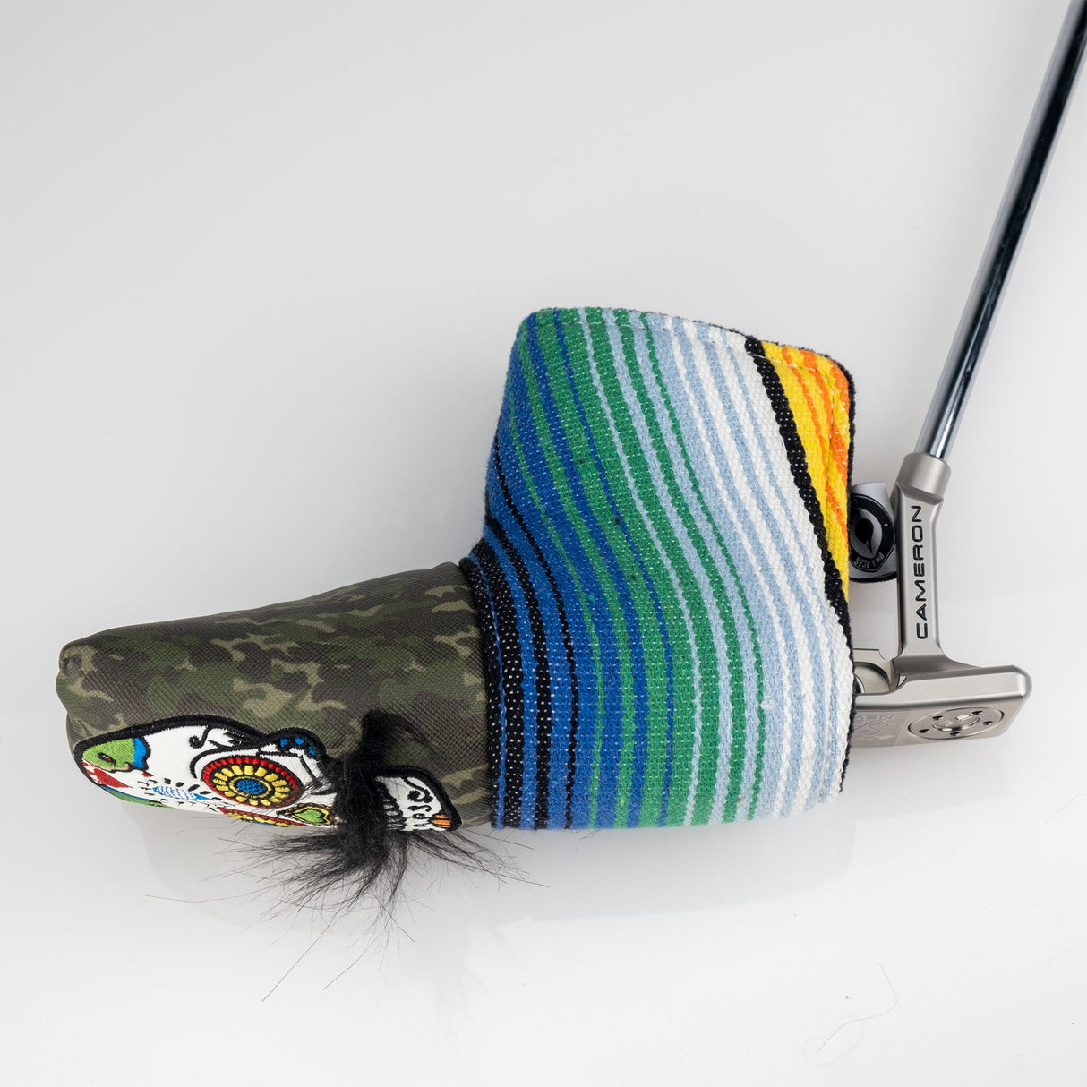 Cubrepatas de putter Blade con calavera de azúcar y bigote - Camuflaje verde
