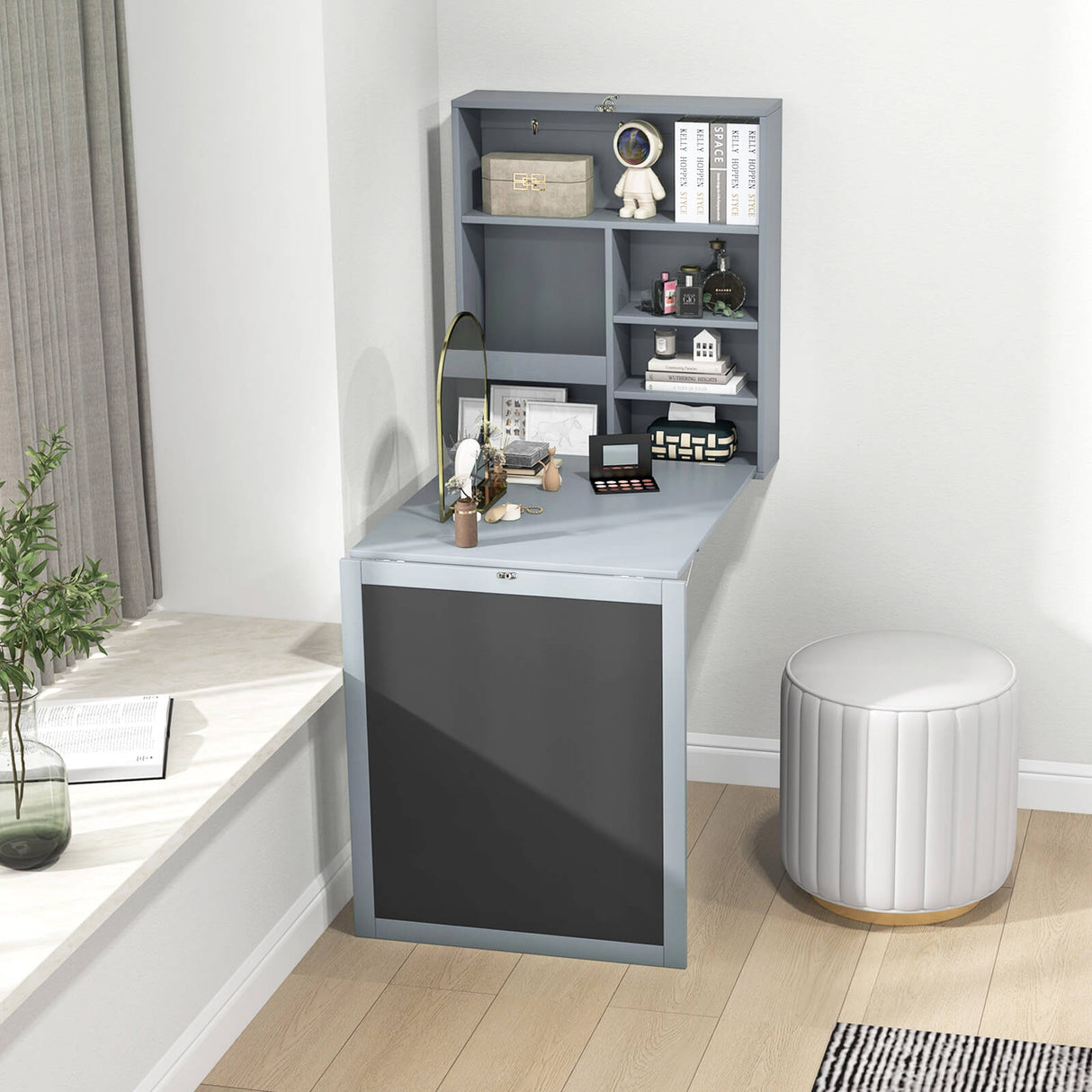 Mesa plegable de pared con pizarra