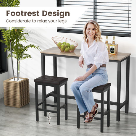 Taburetes de bar de 24 pulgadas con asiento acolchado, reposapiés y estructura de madera de caucho