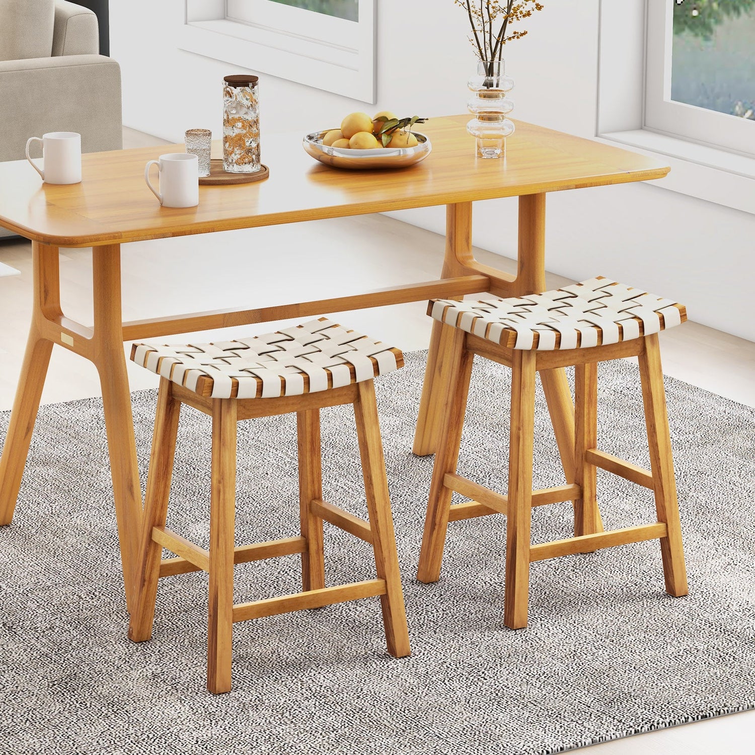 Juego de 2 taburetes de bar de piel sintética con asiento curvo tejido natural