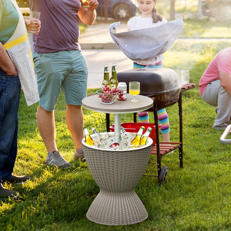 Mesa Bar Nevera de Ratán para Patio 3 en 1 de 8 Galones con Cubo de Hielo Ajustable - Negro