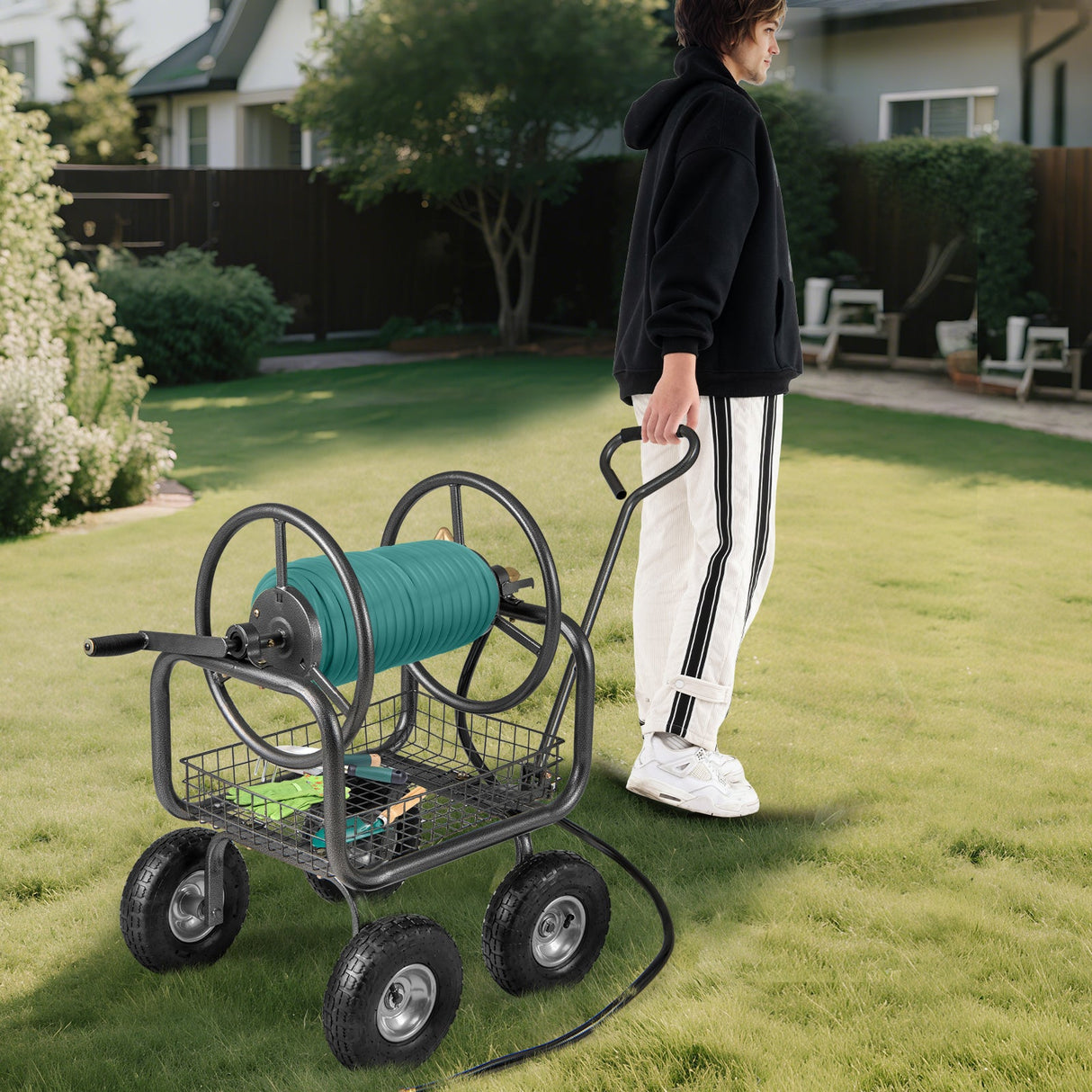 Carro Portamanguera de Jardín de 300 pies de Gran Capacidad con 4 Ruedas y Cesta de Almacenamiento - Gris