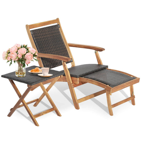 Set de 2 tumbonas plegables de ratán para patio con mesa de madera de acacia