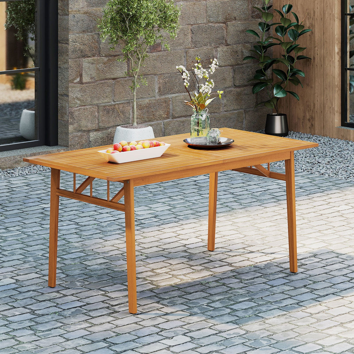 Mesa de comedor de madera para exteriores con orificio para sombrilla y base estable