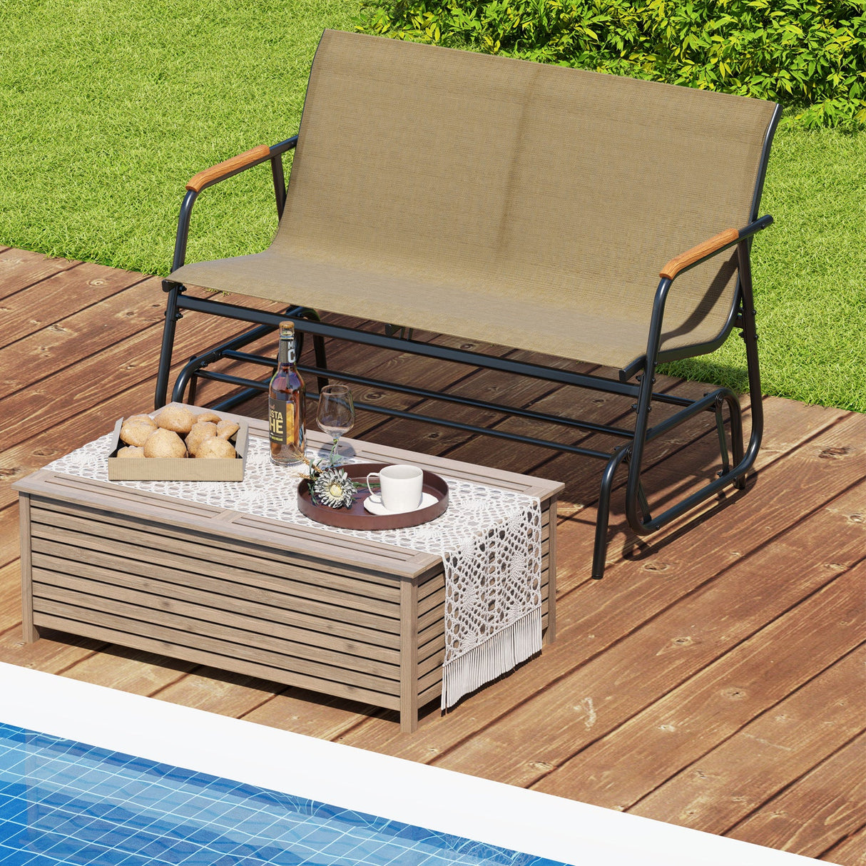 Banco deslizante para patio con reposabrazos curvos de teca y asiento de tela transpirable para 2 personas-Marrón