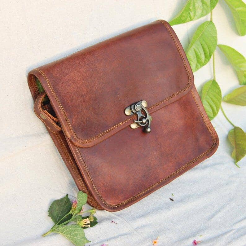 El bolso bandolera femenino