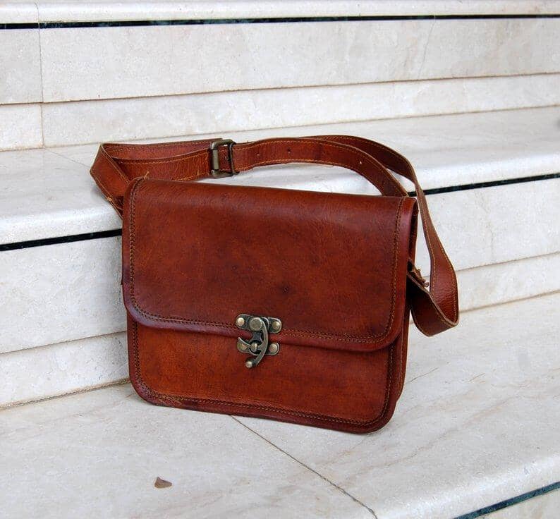 El bolso bandolera femenino