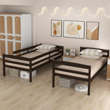 Litera doble de madera maciza con barandales altos y escalera integrada