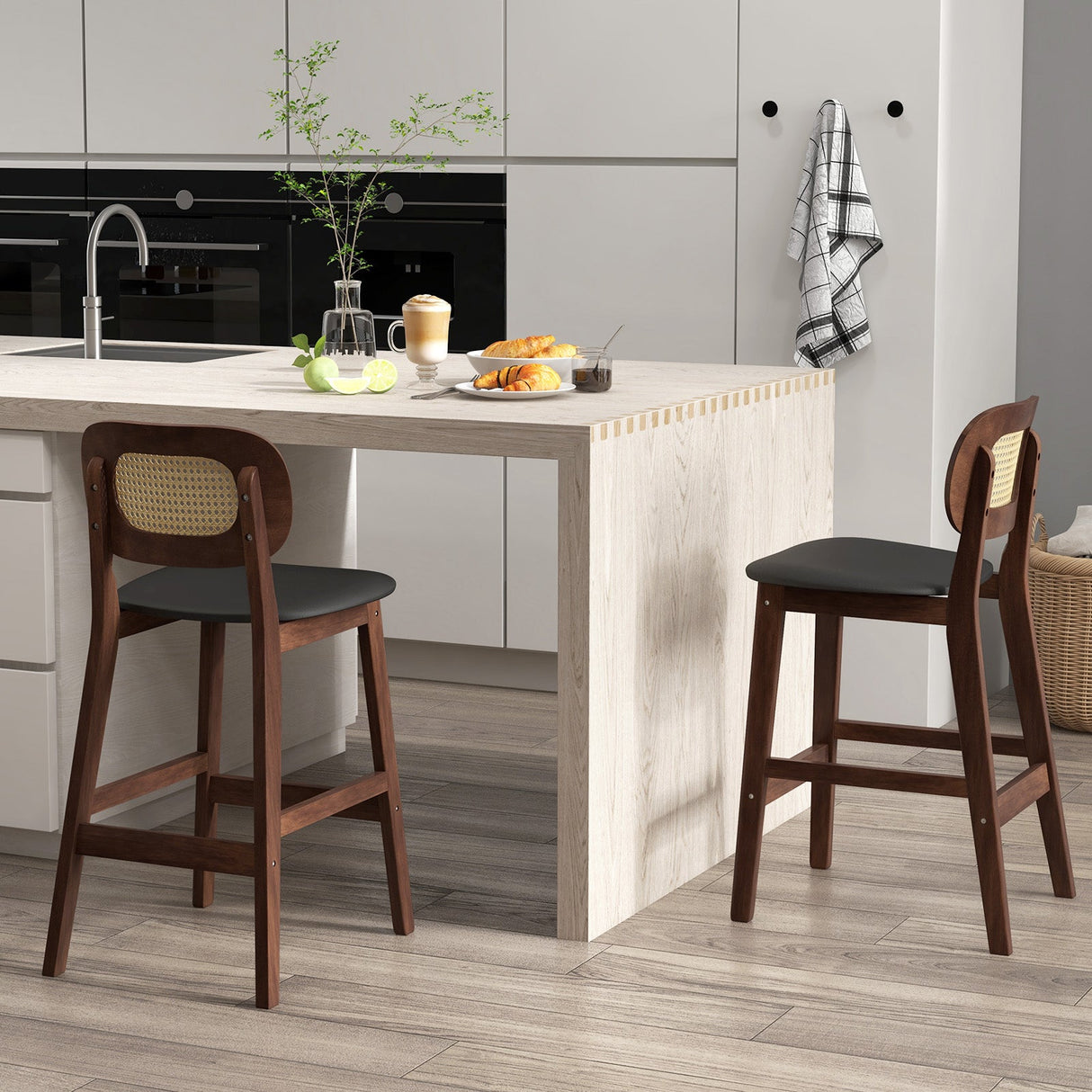 Taburetes de Bar de Madera con Respaldo de Ratán PE, Asiento Acolchado y Reposapiés - Marrón