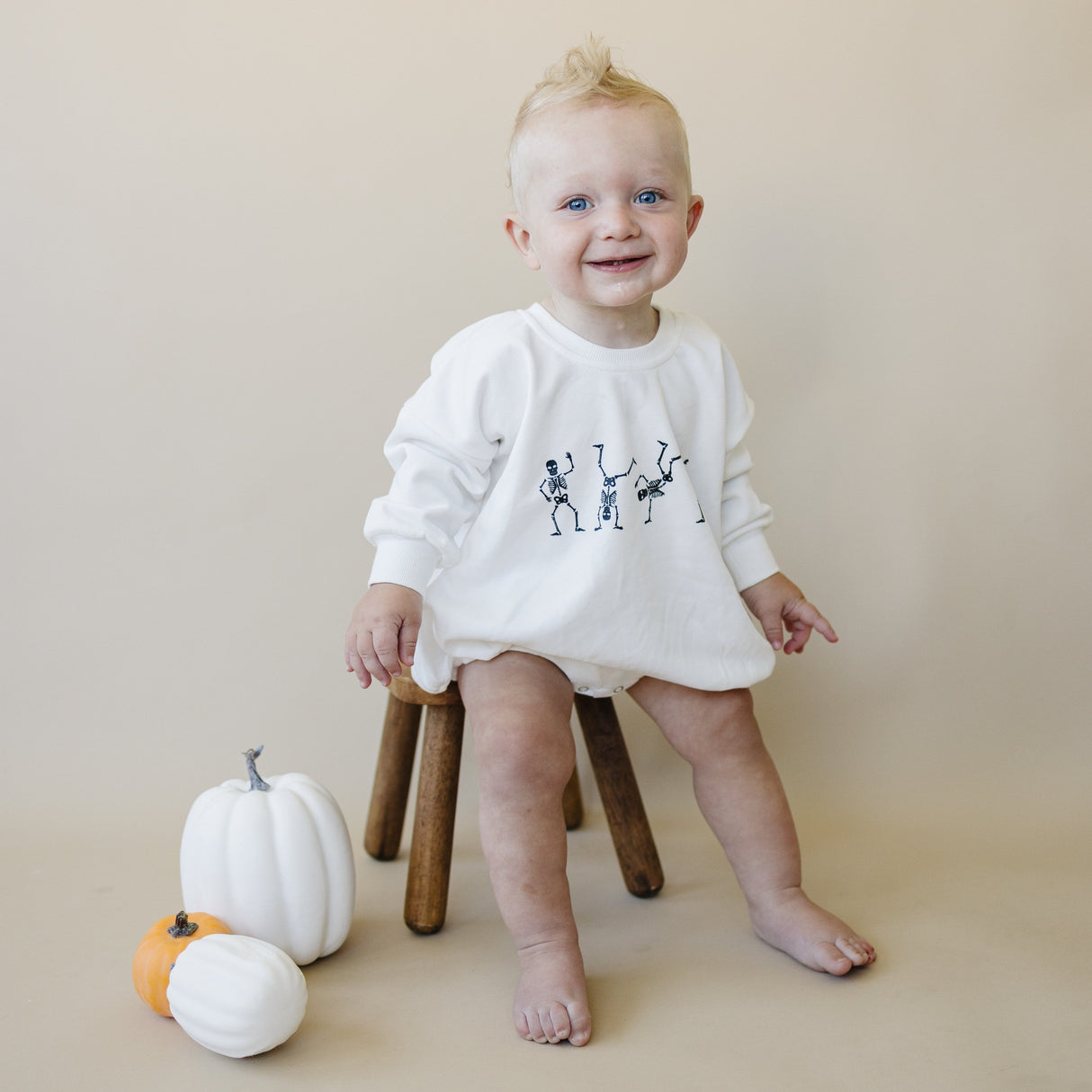 Mameluco de sudadera con esqueletos bailarines - Blanco