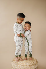 Pijama de bambú Zippy de Tiny Tractors