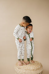 Pijama de bambú Zippy de Tiny Tractors