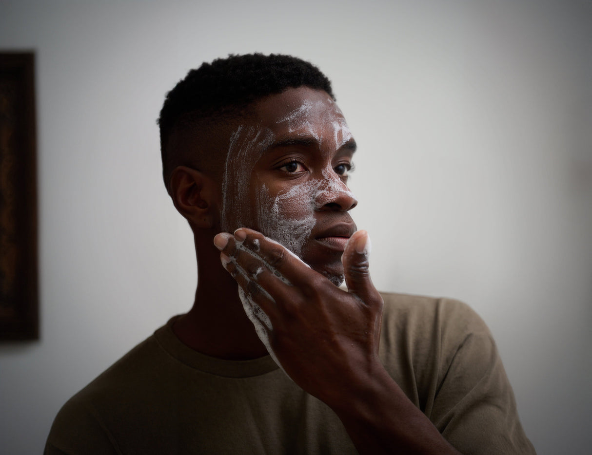 JABÓN LIMPIADOR FACIAL Y CORPORAL
