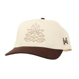 Gorra Snapback con Bordado de Botas