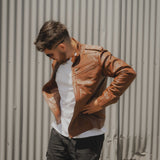 La chaqueta de cuero Wilkinson en marrón
