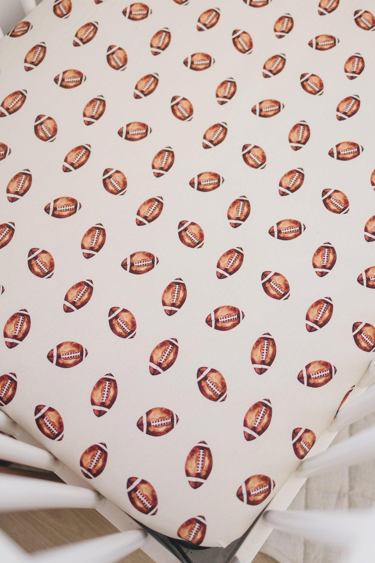 Sábana de bambú para cuna con estampado de fútbol