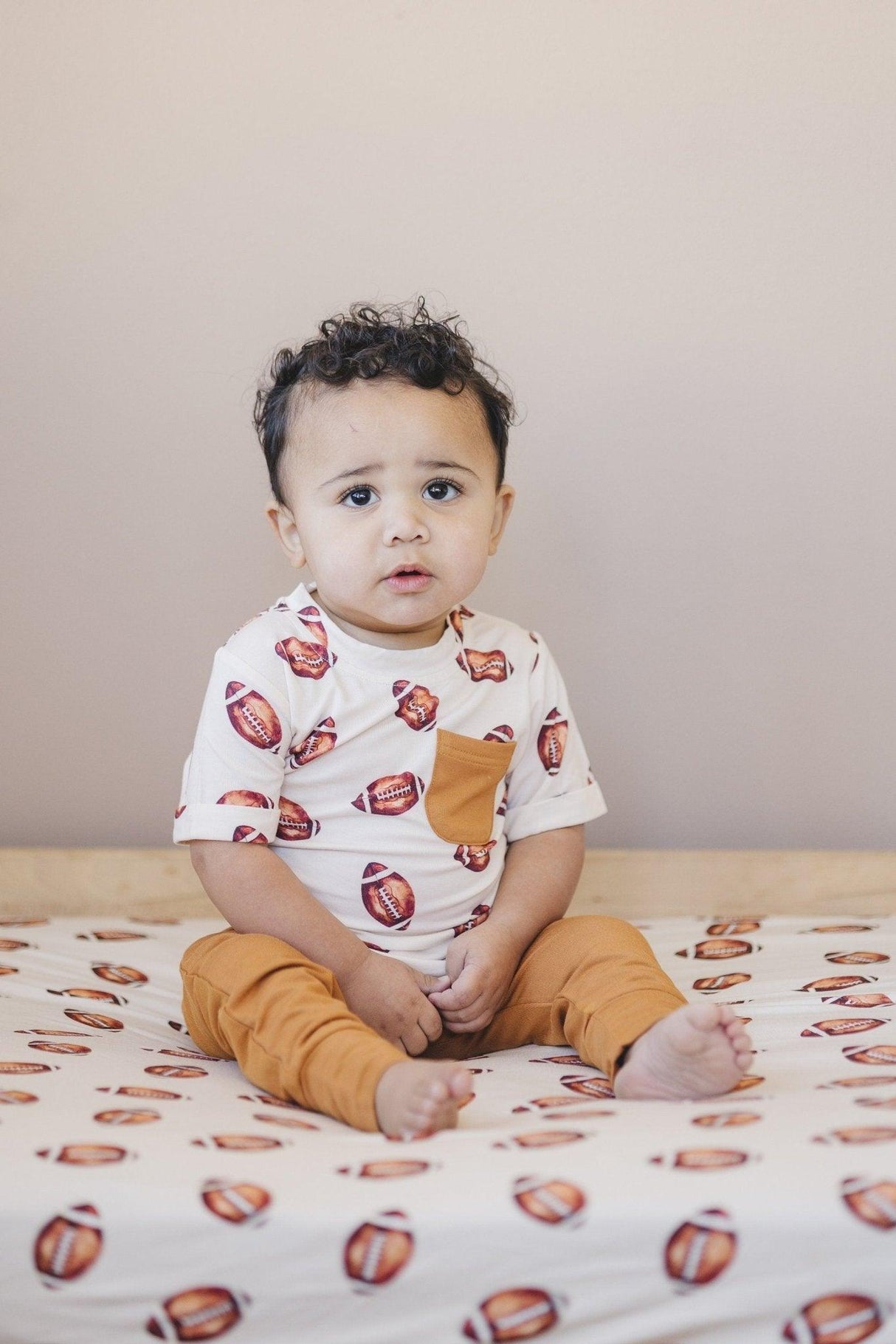 Sábana de bambú para cuna con estampado de fútbol