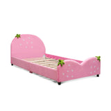 Cama infantil tapizada con diseño de bayas para niños