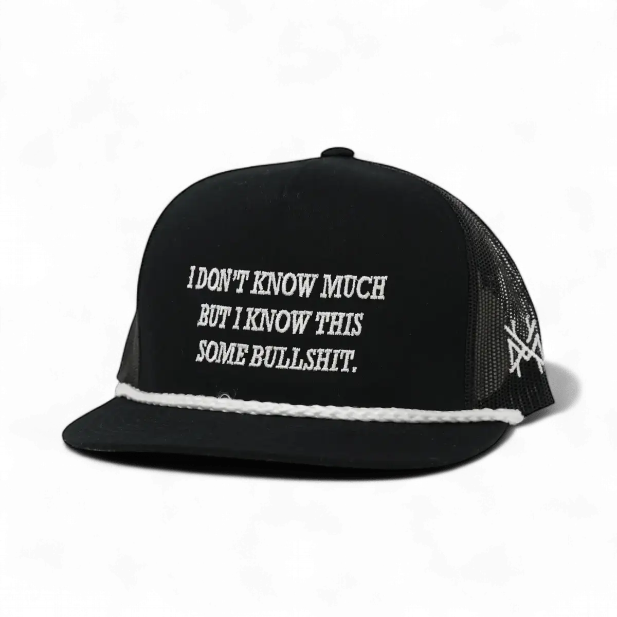 Esta es una gorra tipo Snapback de mierda