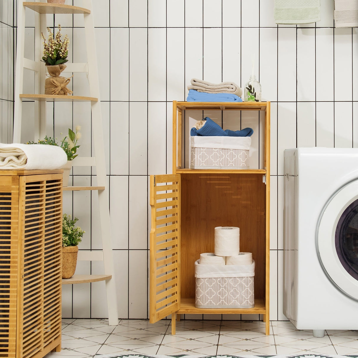 Mueble de almacenamiento de baño de bambú con puerta y estante, esquinero