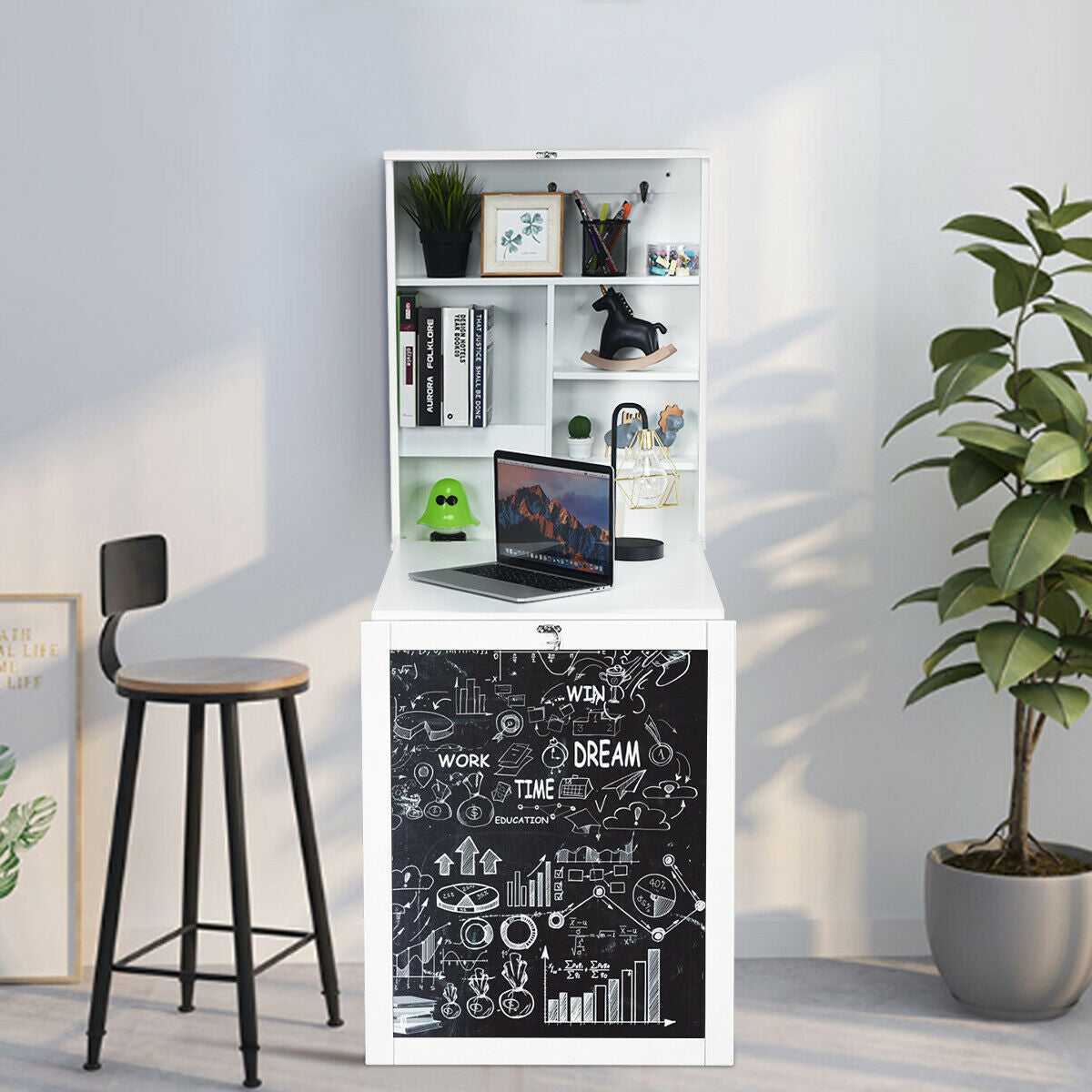 Mesa plegable de pared con pizarra