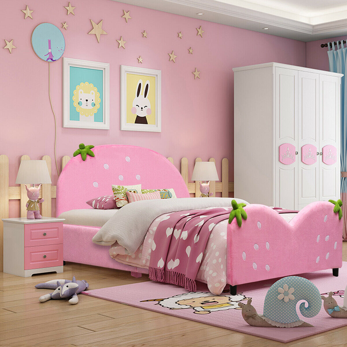 Cama infantil tapizada con diseño de bayas para niños