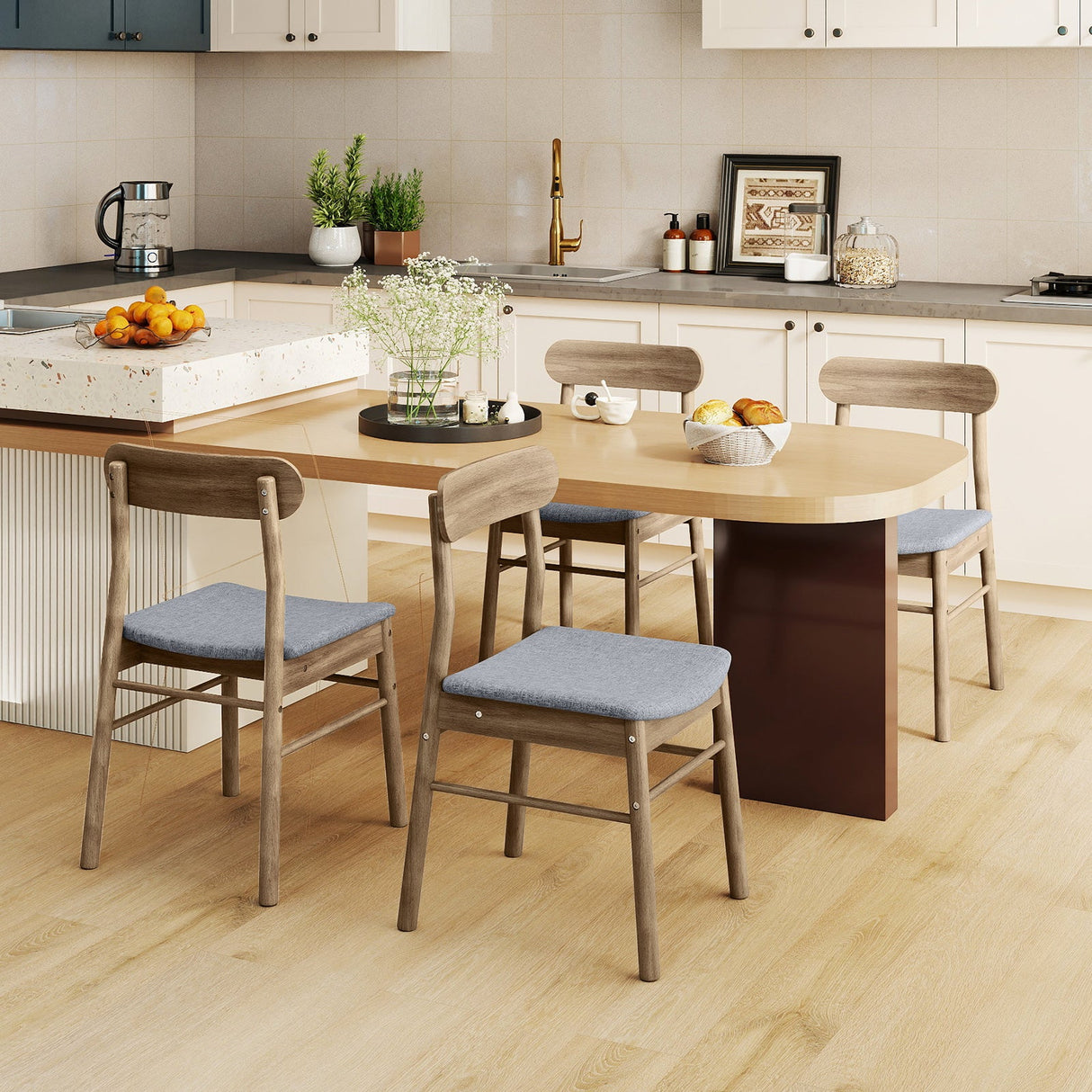 Juego de 4 sillas de comedor sin brazos tapizadas en tela con estructura de madera de caucho - Roble